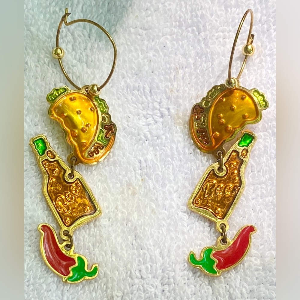 Vintage 80’s Edgar Berébi Taco Earrings